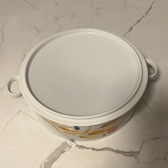 Georges Briard 2QT Golden Wheat Ceramic Covered Casserole Baking Dish - Picture 4 of 5